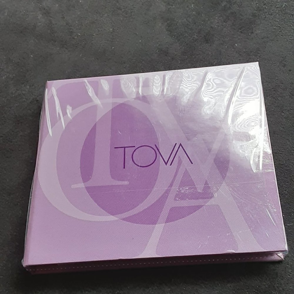 TOVA Eye Shadow Palette
